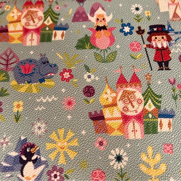 Disney Dooney & Bourke It’s A Small World XLg Leather Tote - Picture 2 of 10